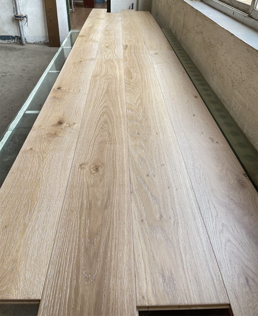 Gallery Detail: High End Engineered Solid Oak Flooring
