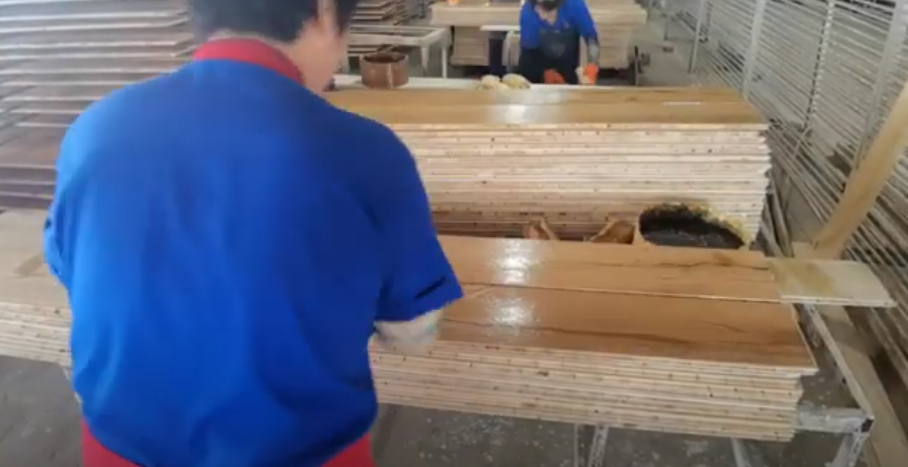 wood oak flooring–hand-oiled